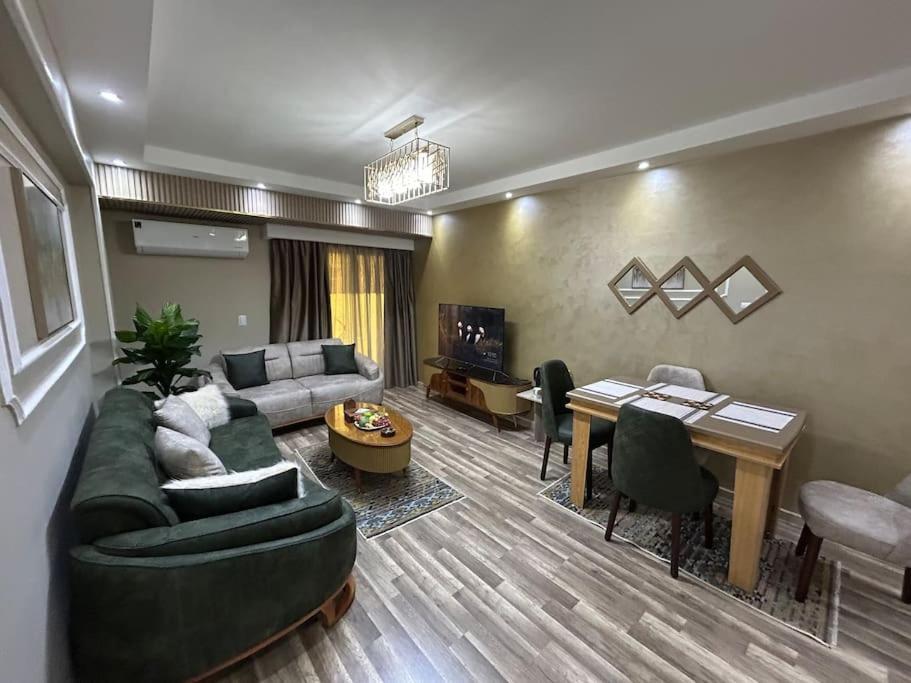 Skyline Luxury Suites 5 Mins From Cairo Airport Exteriér fotografie