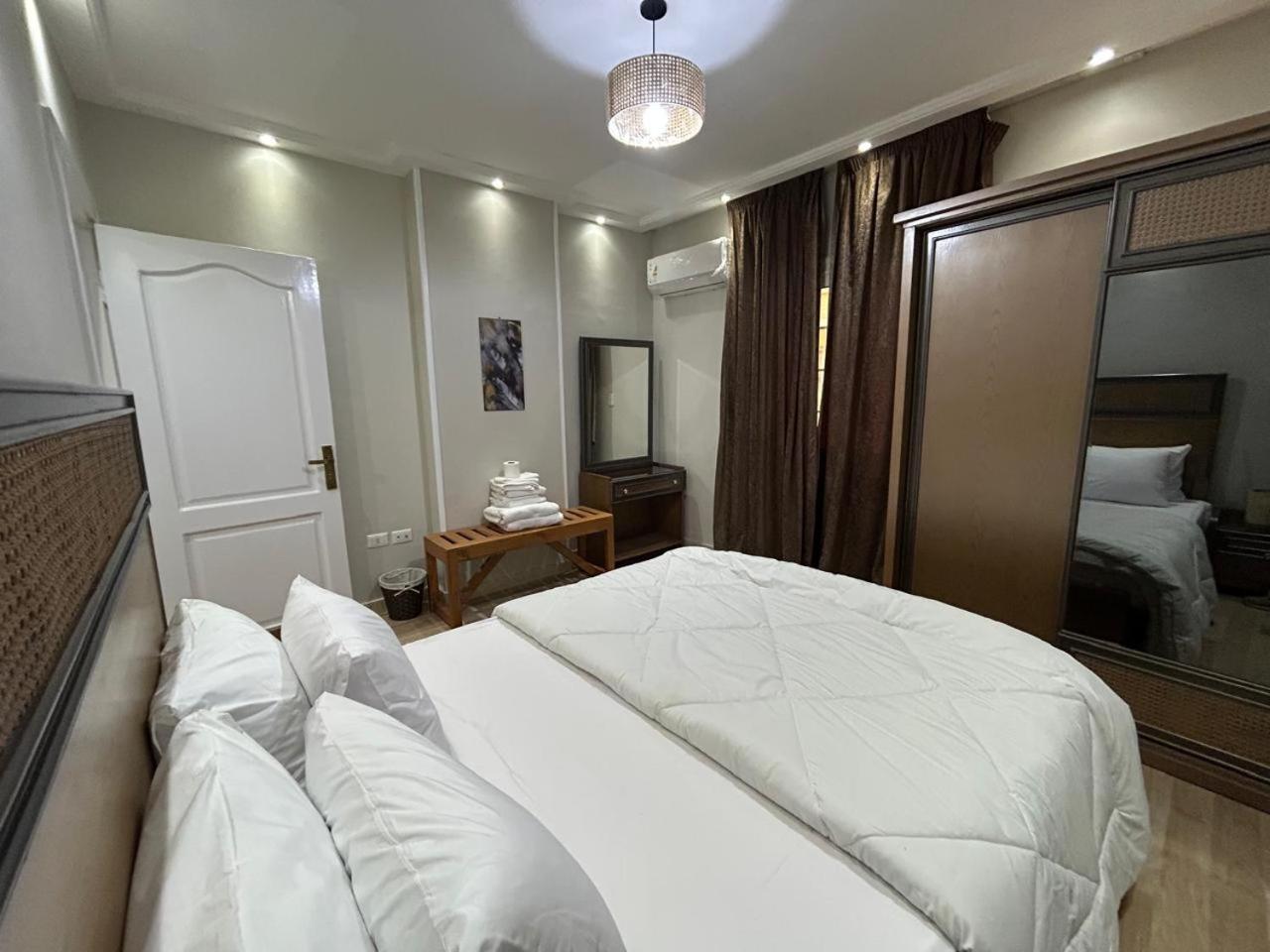 Skyline Luxury Suites 5 Mins From Cairo Airport Exteriér fotografie