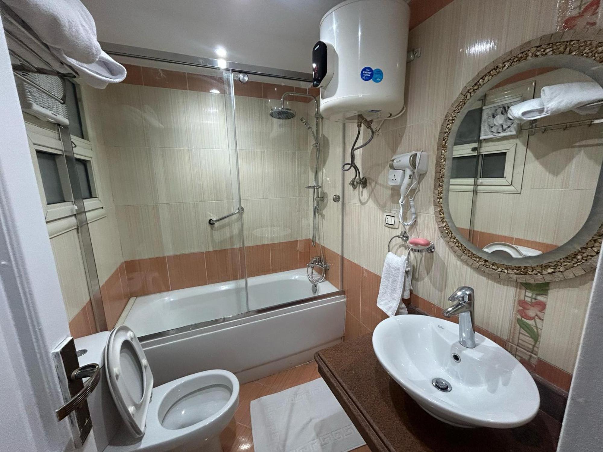 Skyline Luxury Suites 5 Mins From Cairo Airport Exteriér fotografie